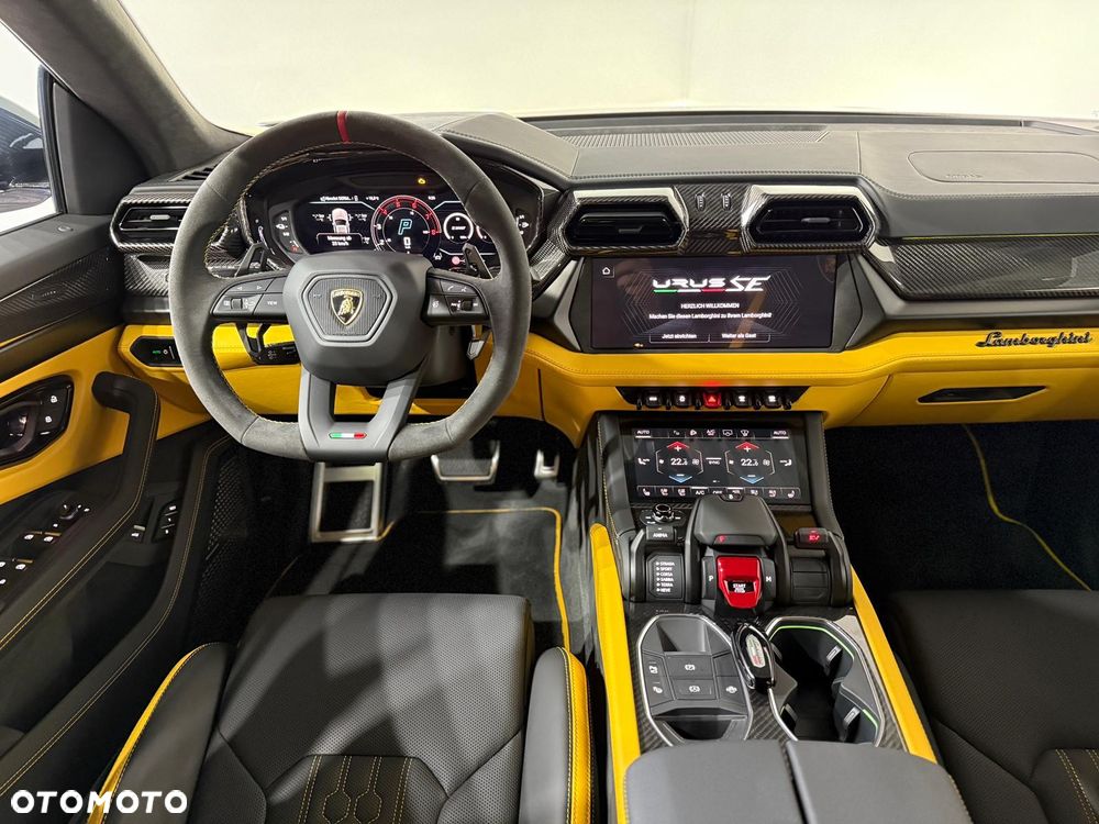 Lamborghini Urus - 33