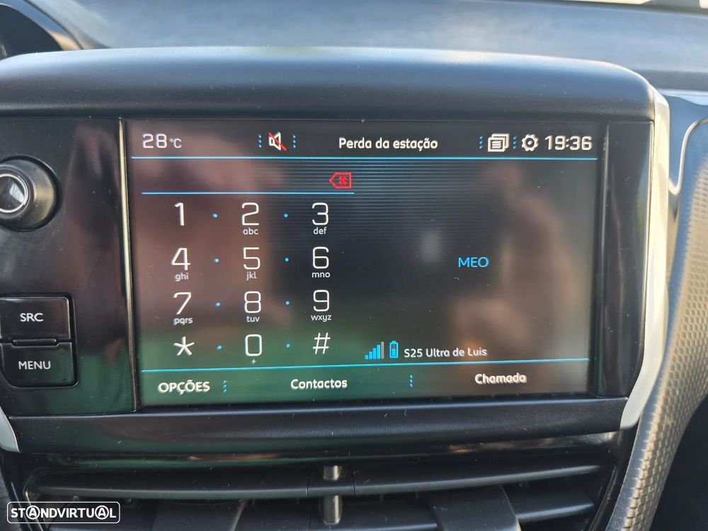 Peugeot 208 82 VTI Style - 12