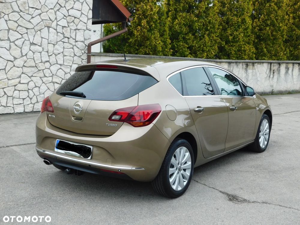 Opel Astra 1.4 Turbo Cosmo - 8