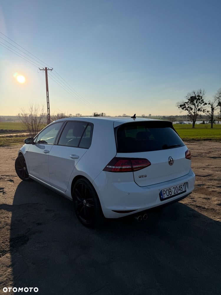 Volkswagen Golf - 7
