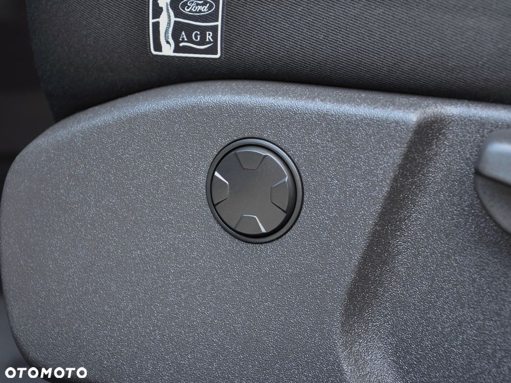 Ford Mondeo 2.0 EcoBlue Titanium - 27