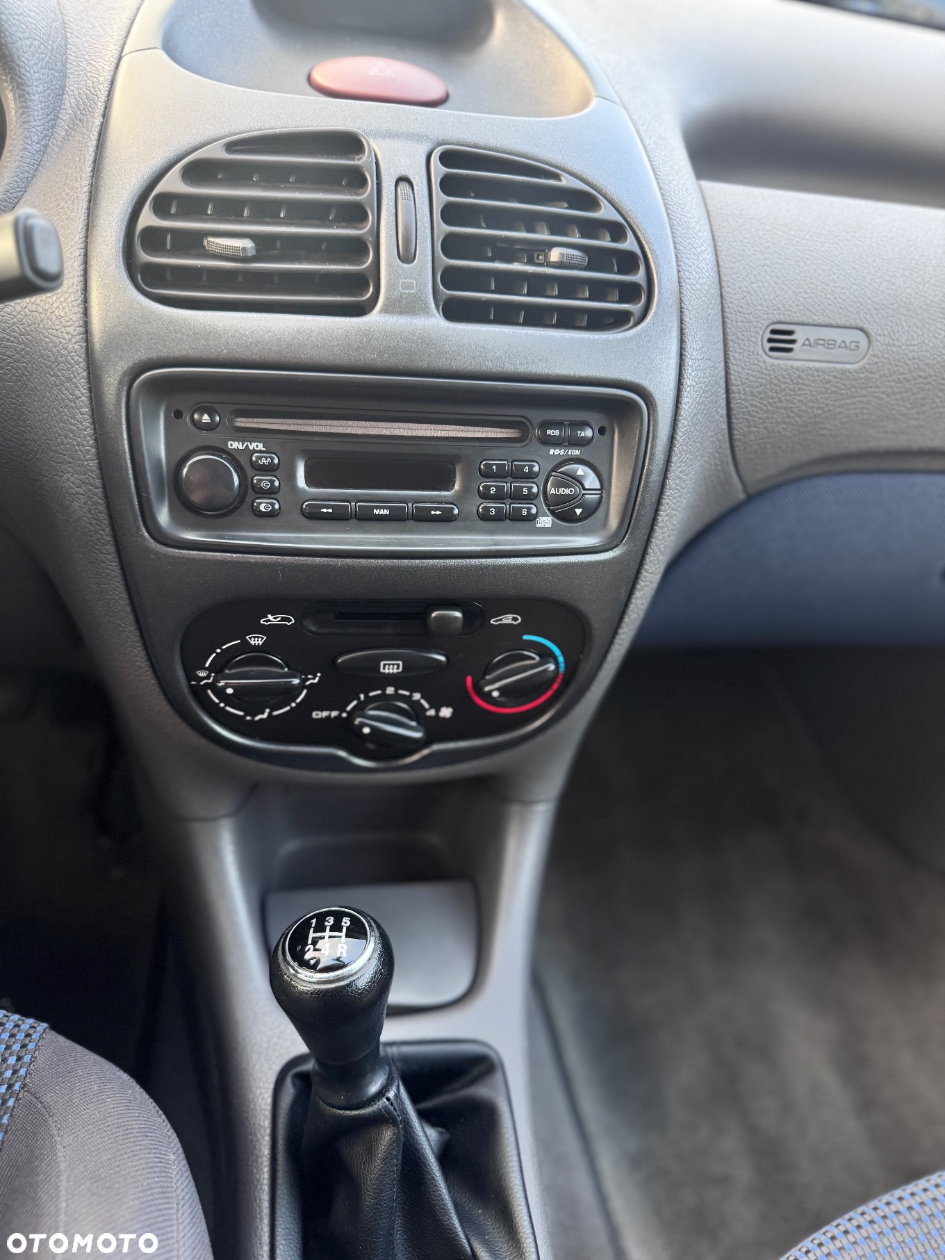 Peugeot 206 - 6