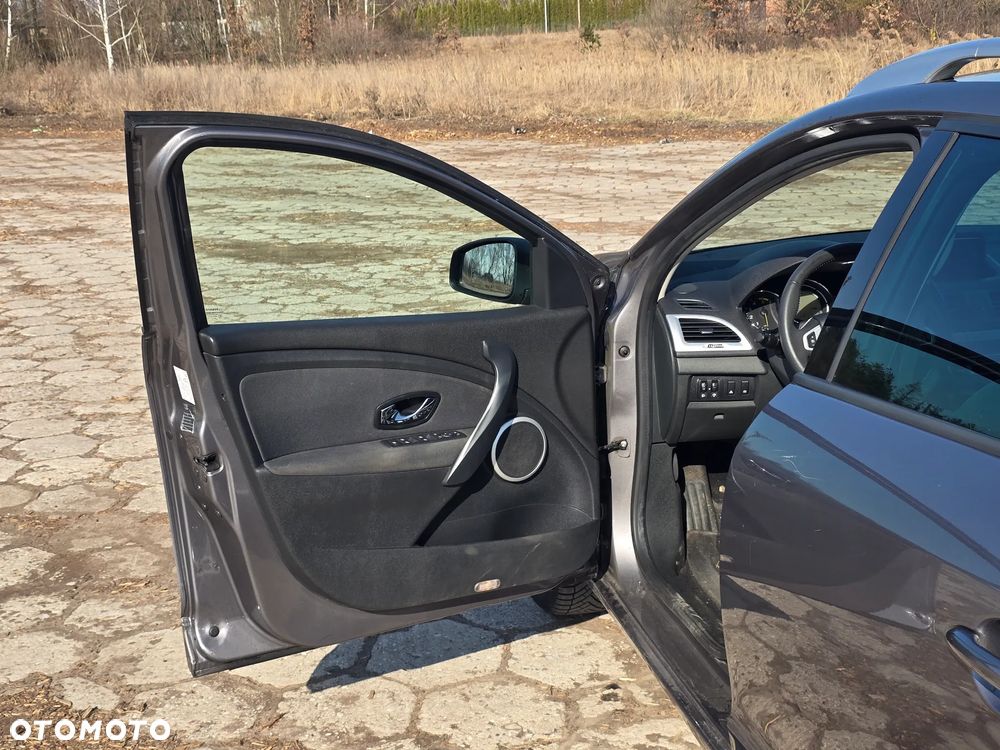 Renault Megane ENERGY dCi 110 Start & Stop Expression - 16