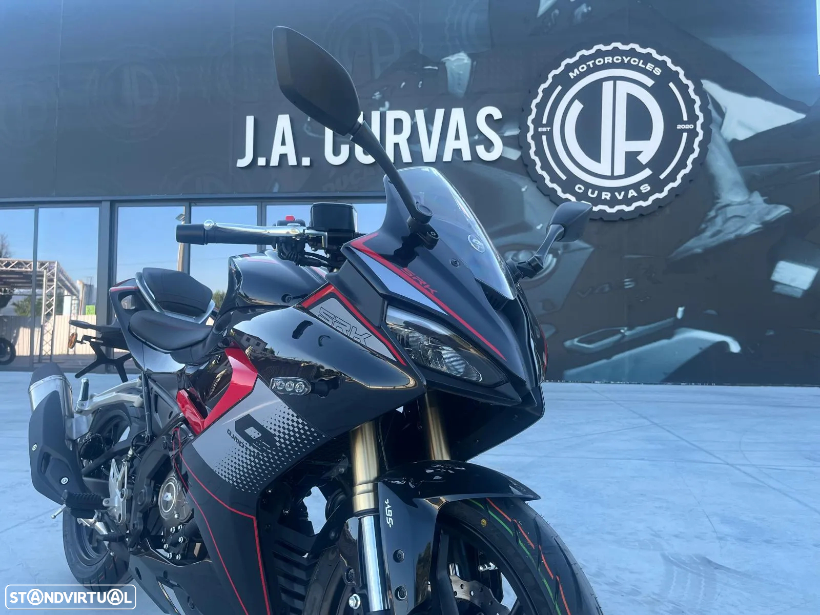 QJ Motor SRK 125R - 4