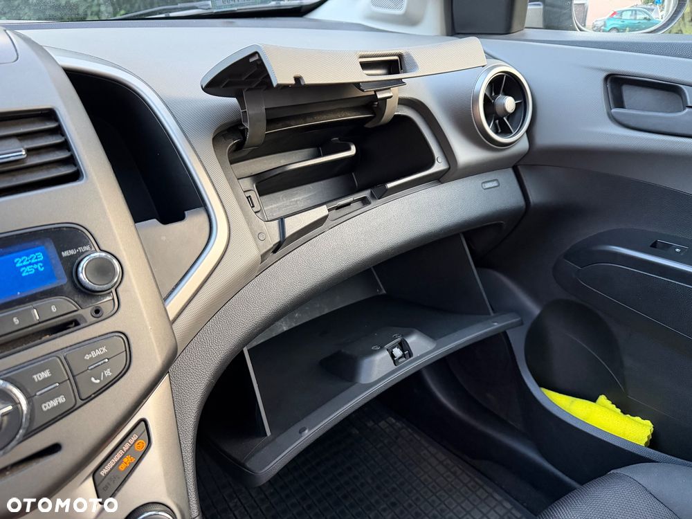 Chevrolet Aveo 1.4 16V LT - 18