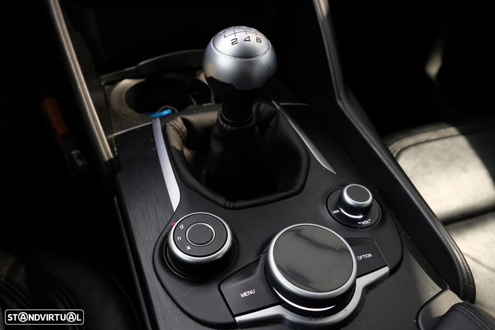 Alfa Romeo Giulia 2.2 D Super - 20