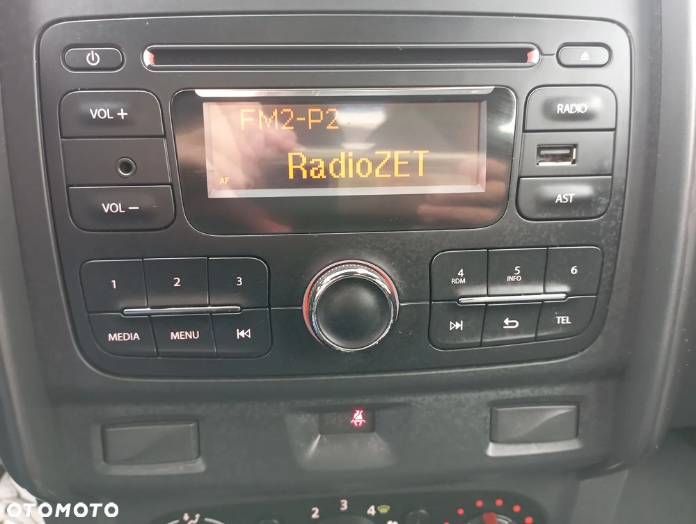 Dacia Duster 1.6 SCe Ambiance S&S - 15