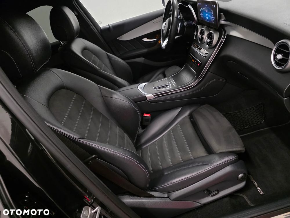 Mercedes-Benz GLC 300 d 4Matic 9G-TRONIC AMG Line Plus - 19