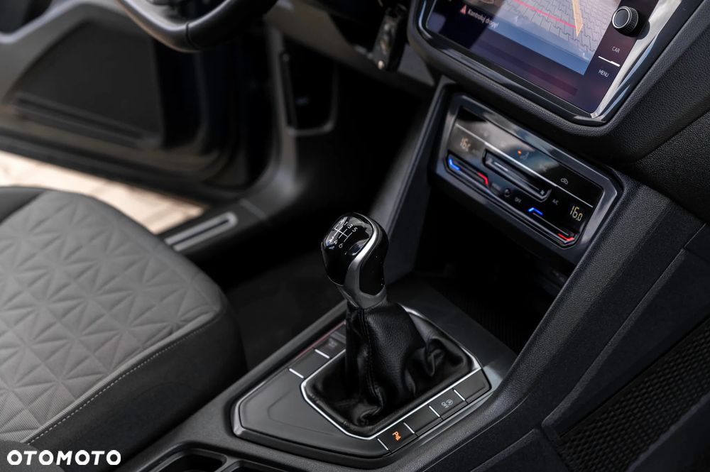 Volkswagen Tiguan 2.0 TDI SCR ACTIVE - 25
