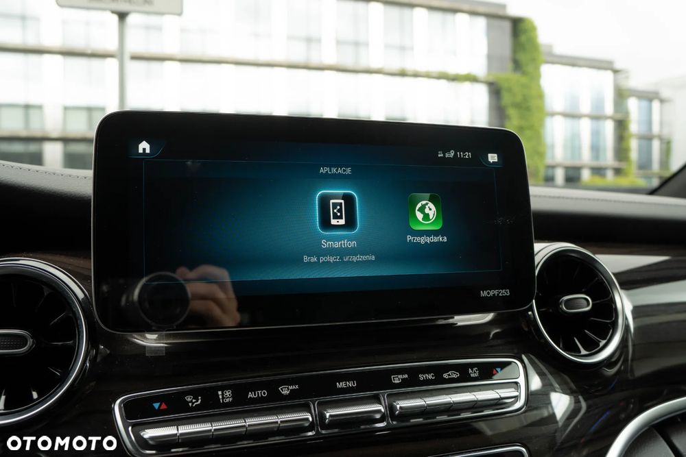Mercedes-Benz Klasa V 300 d lang 4Matic 9G-TRONIC - 35
