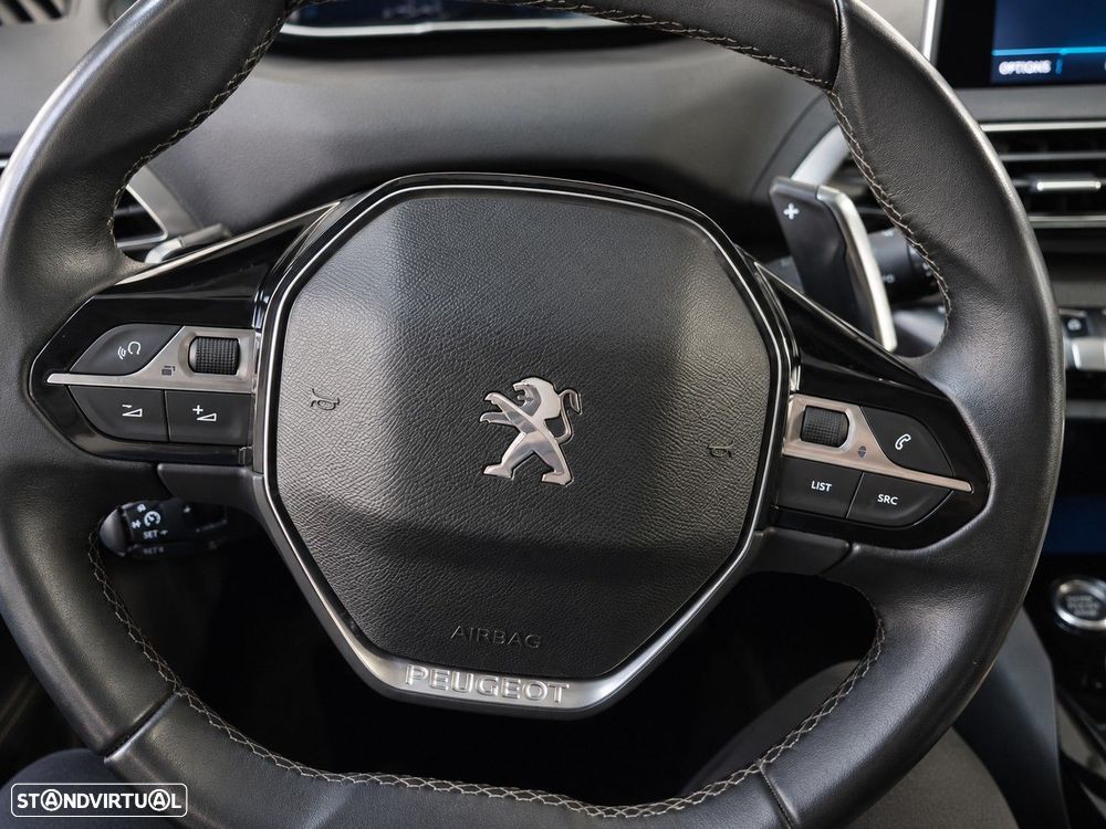 Peugeot 5008 1.2 PureTech Allure EAT8 - 18
