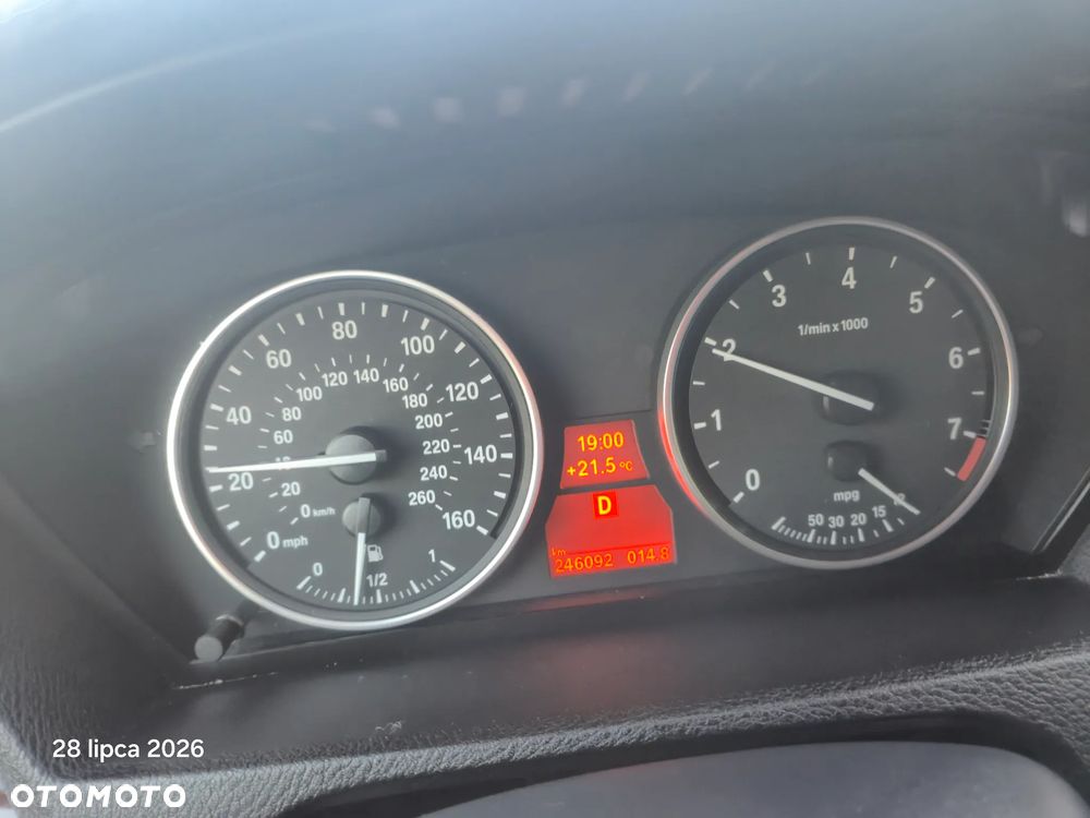 BMW X5 3.0si xDrive - 8