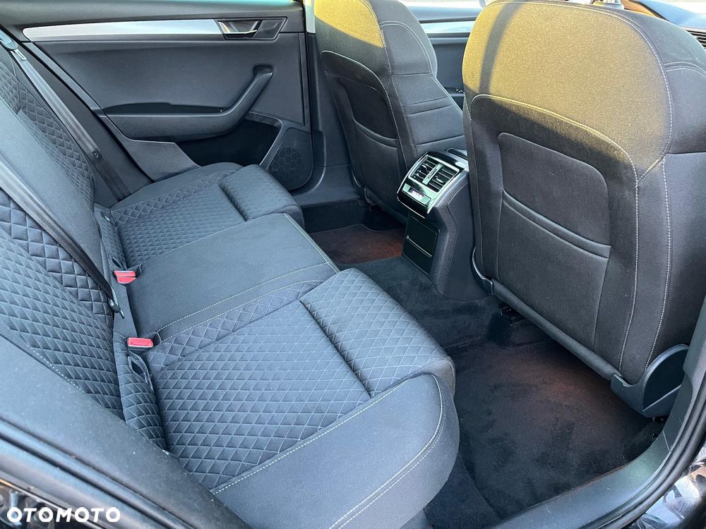 Skoda Superb 2.0 TDI 4x4 DSG L&K - 3
