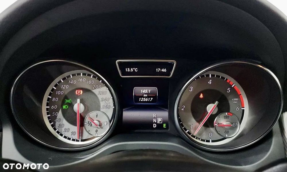 Mercedes-Benz CLA 200 CDI 7G-DCT - 10