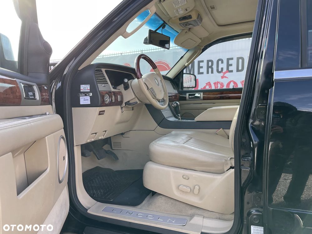 Lincoln Navigator 5.4 4WD - 15