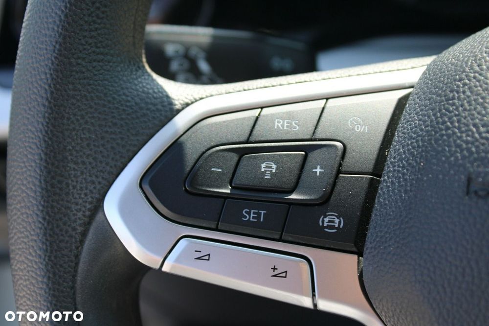 Volkswagen Golf - 20
