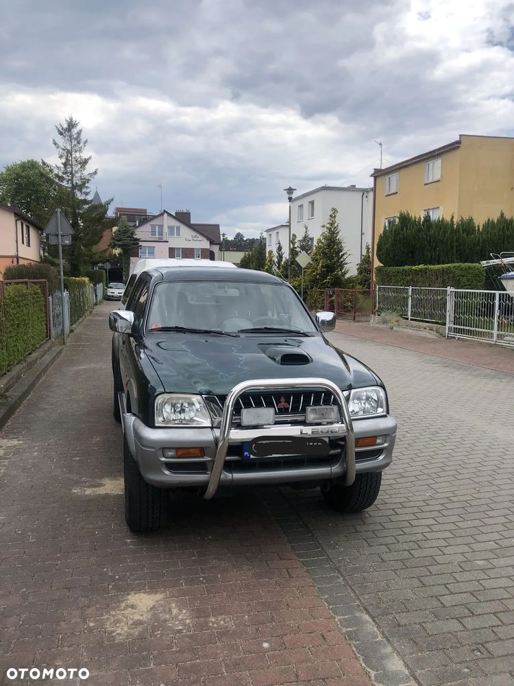 Mitsubishi L200 2.5 TDI GL 4WD DoubleCab - 9