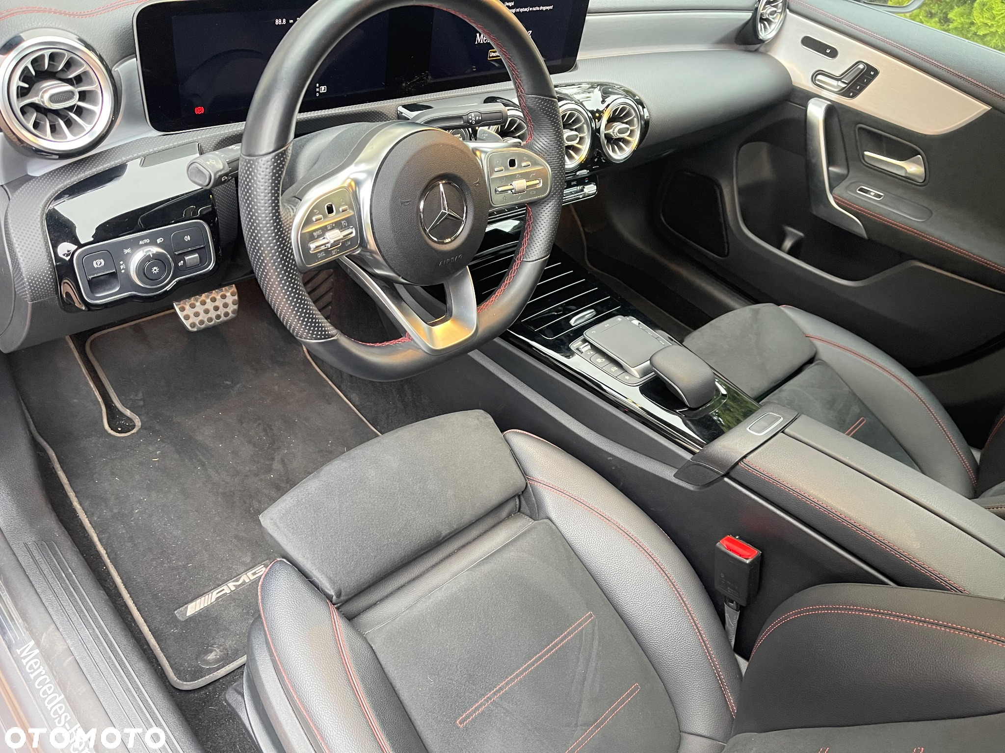 Mercedes-Benz CLA 220 4-Matic AMG Line 7G-DCT - 5