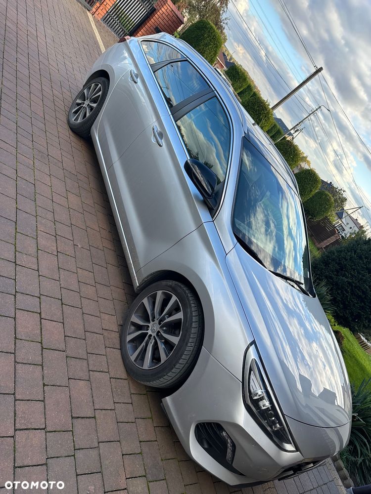 Hyundai i30 1.4 T-GDI DCT Premium - 2