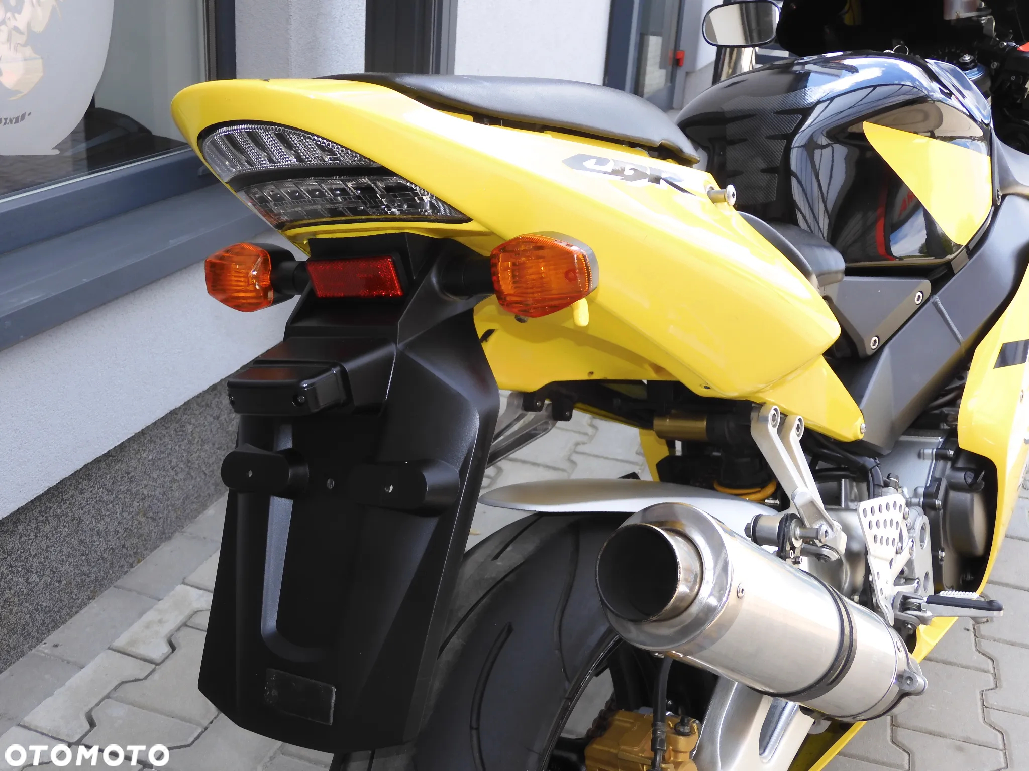 Honda CBR - 19