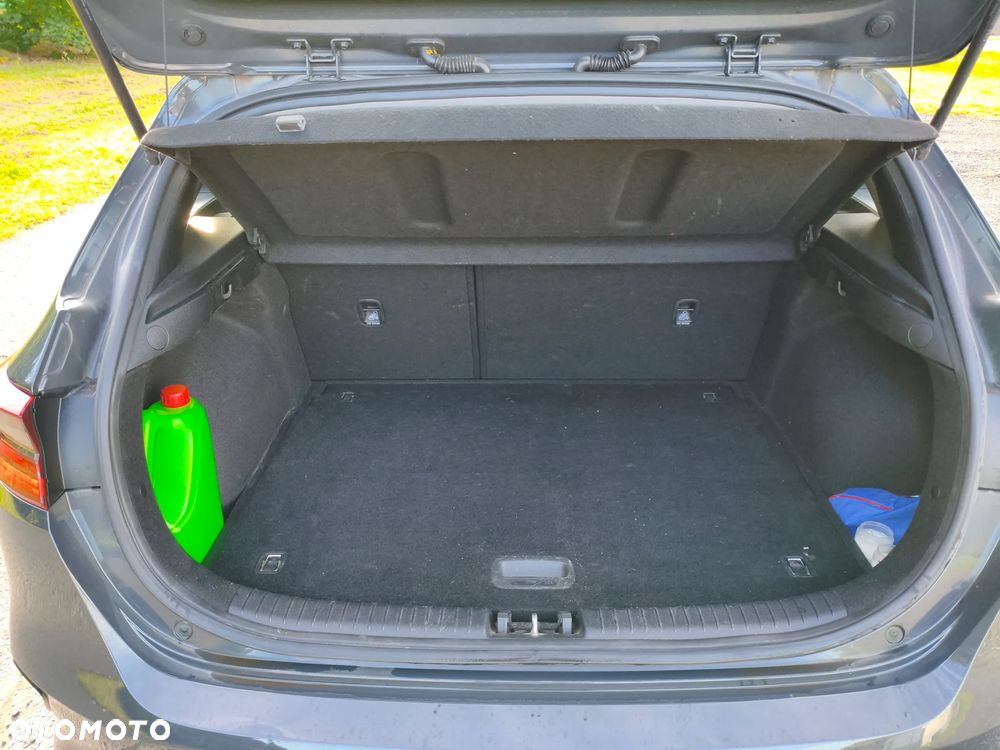 Kia Ceed 1.4 T-GDI M DCT - 23