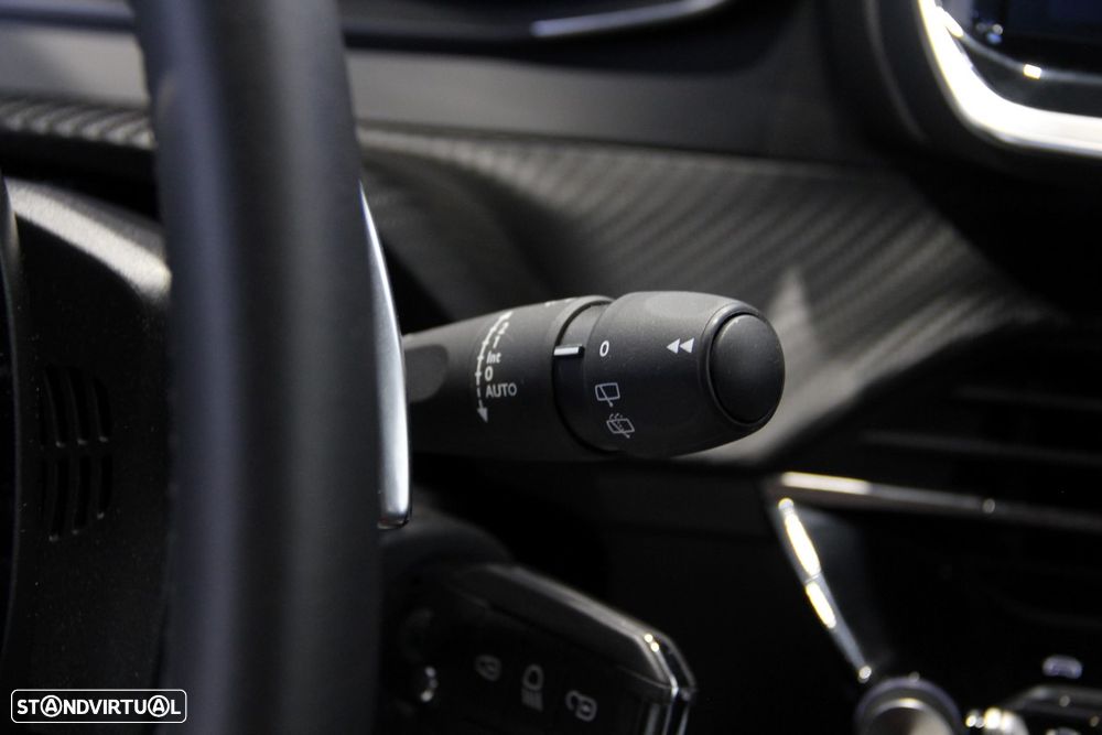 Peugeot 2008 1.2 Hybrid Allure e-DCS6 - 15