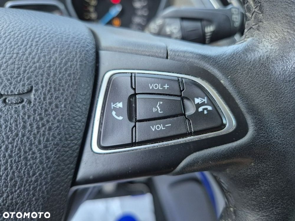 Ford Grand C-MAX - 32