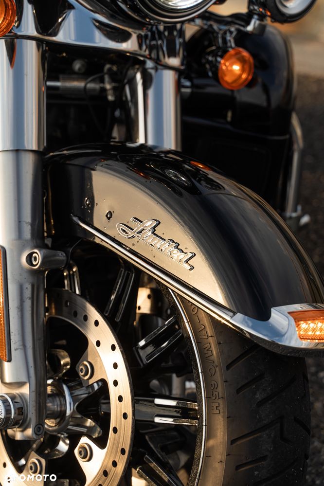 Harley-Davidson FLHT Electra Glide Standard - 8