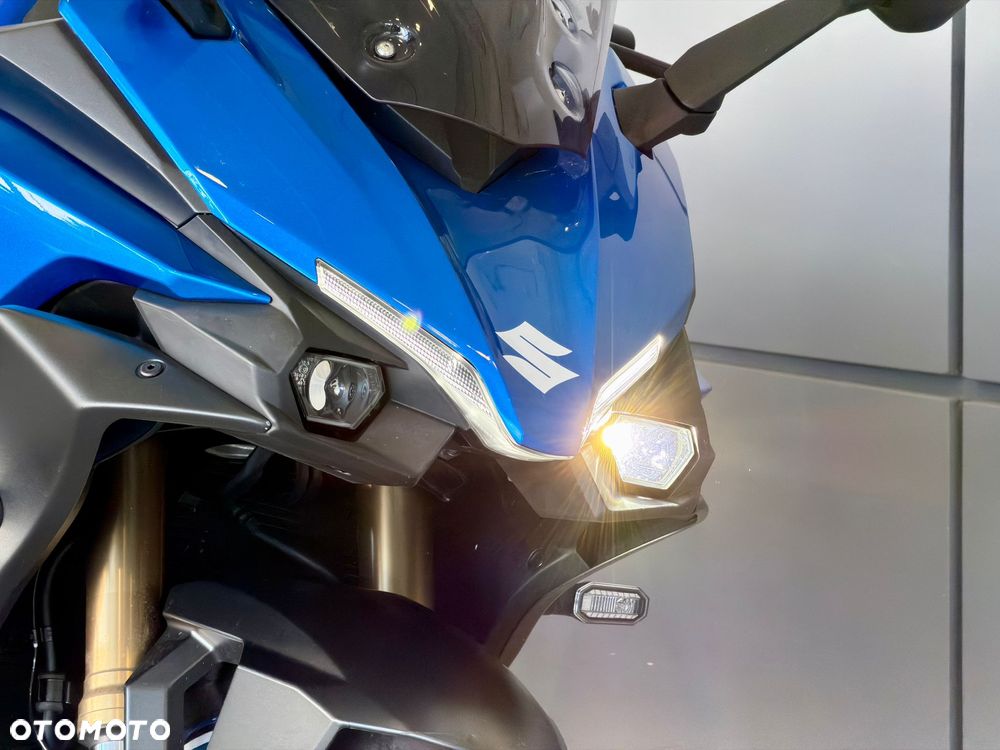 Suzuki GSX 1000 - 25