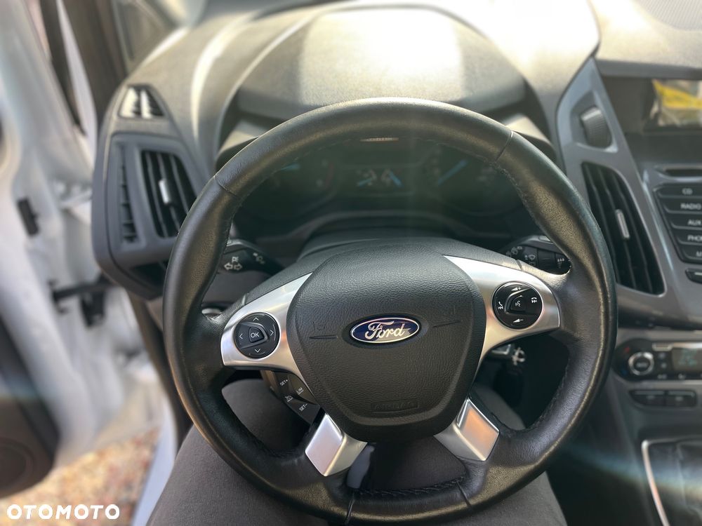 Ford Tourneo Connect Grand - 25