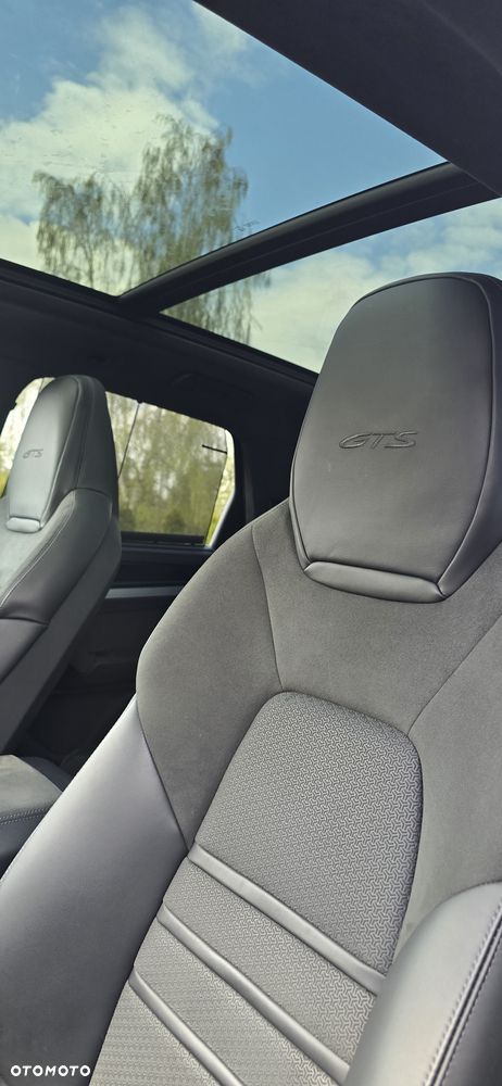 Porsche Cayenne - 11