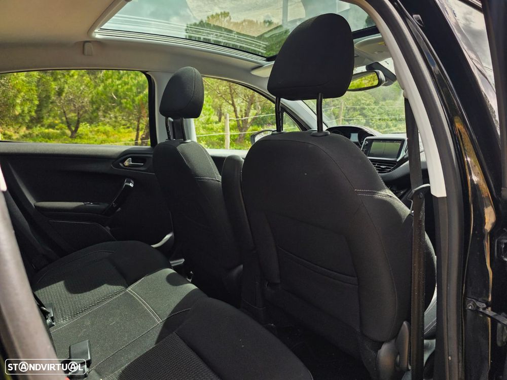 Peugeot 208 PureTech 110 Stop & Start Allure - 18