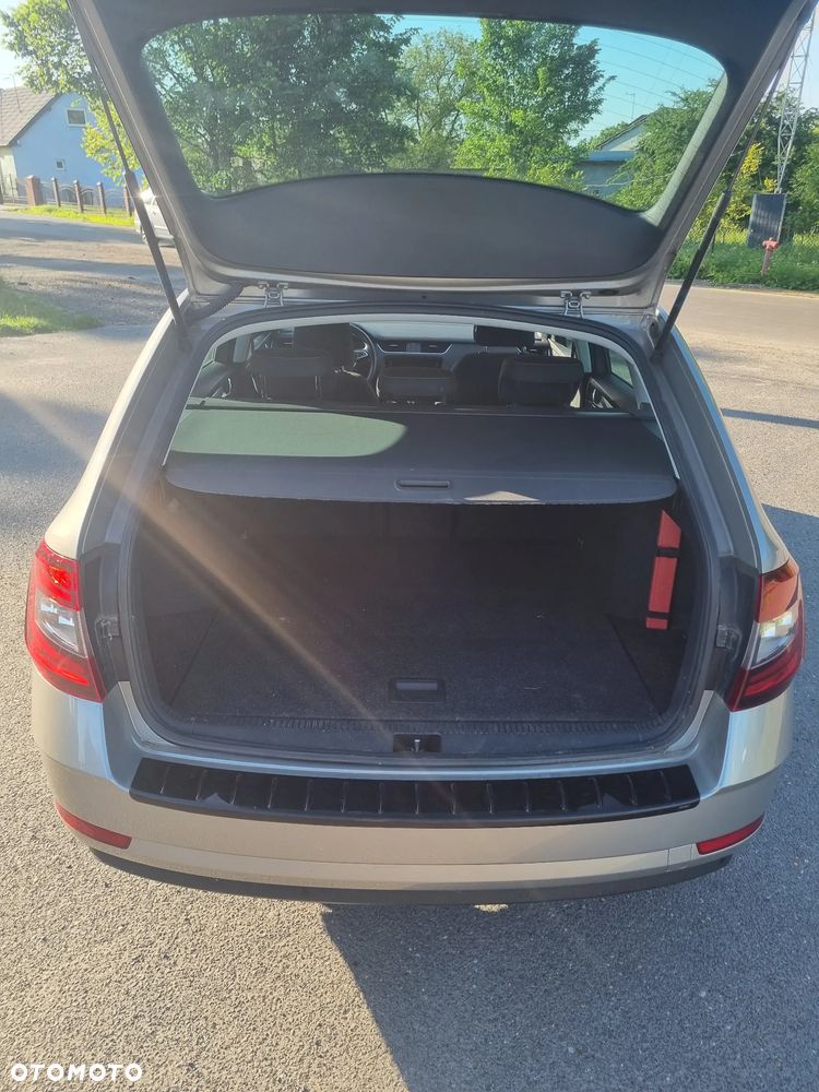 Skoda Octavia 1.8 TSI 4x4 Clever DSG - 21