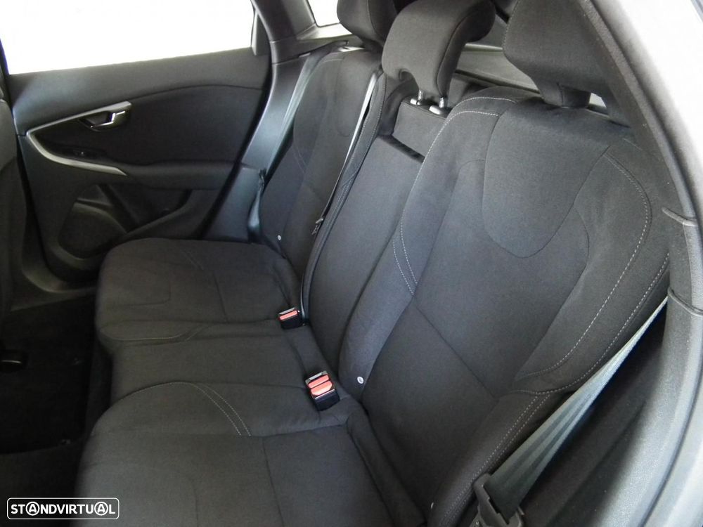 Volvo V40 1.6 D2 Kinetic - 12