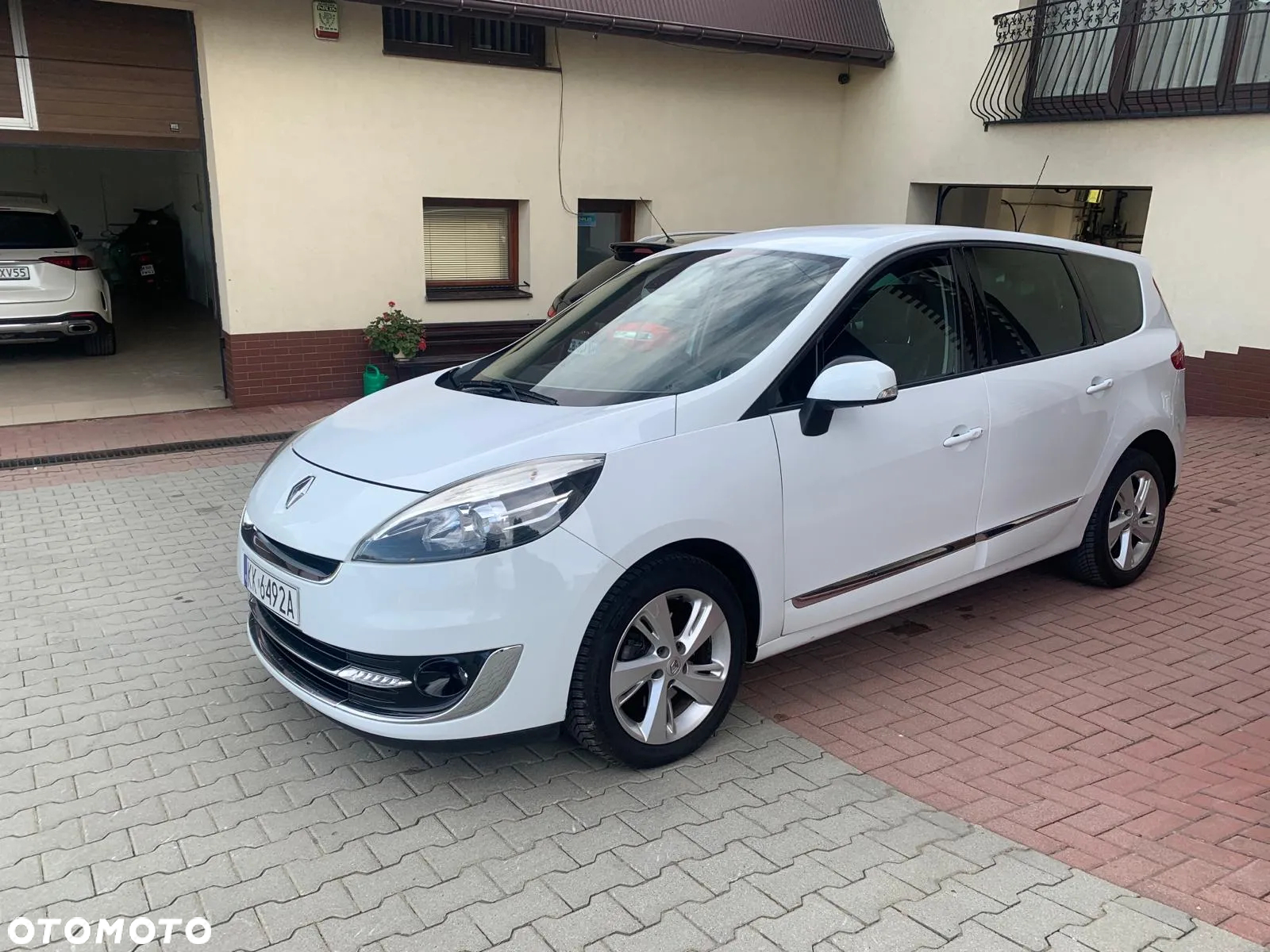 Renault Grand Scenic ENERGY TCe 115 Dynamique - 2