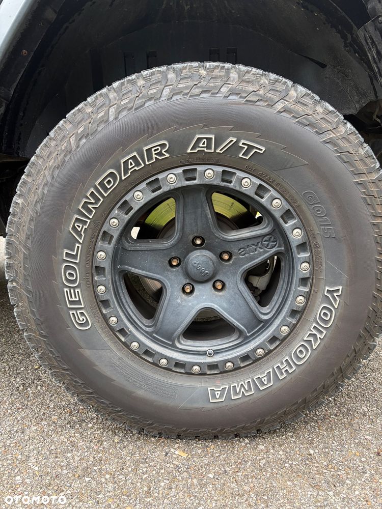 Jeep Wrangler - 8