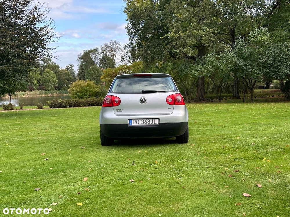 Volkswagen Golf V 1.6 Comfortline - 6