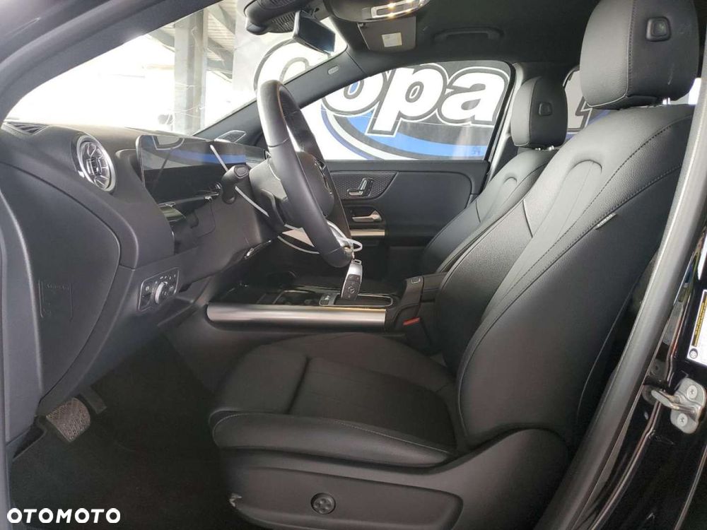 Mercedes-Benz GLA - 3