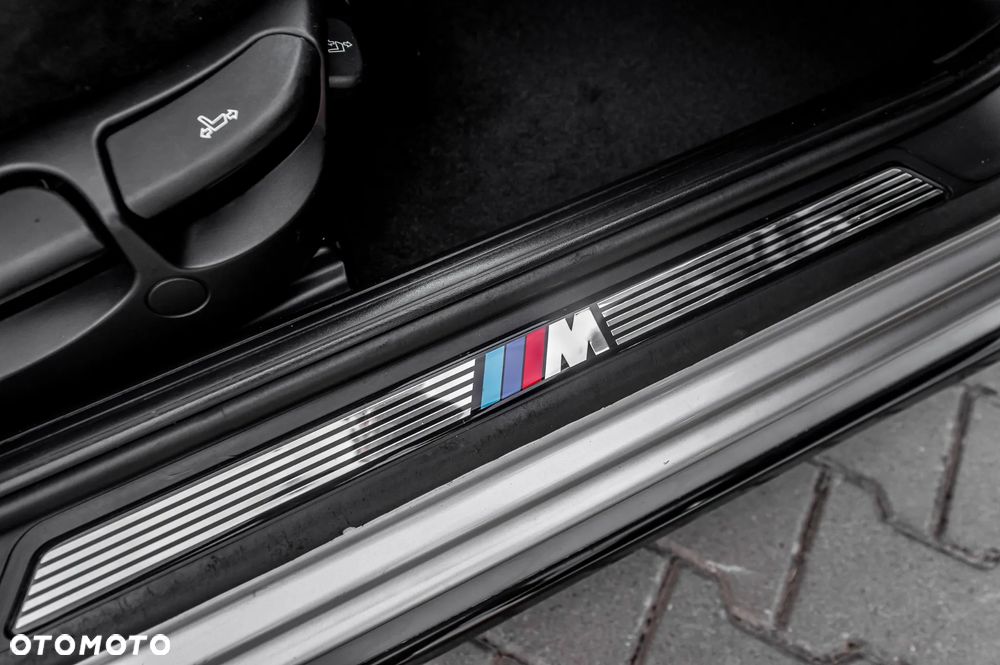 BMW Seria 5 523i - 26