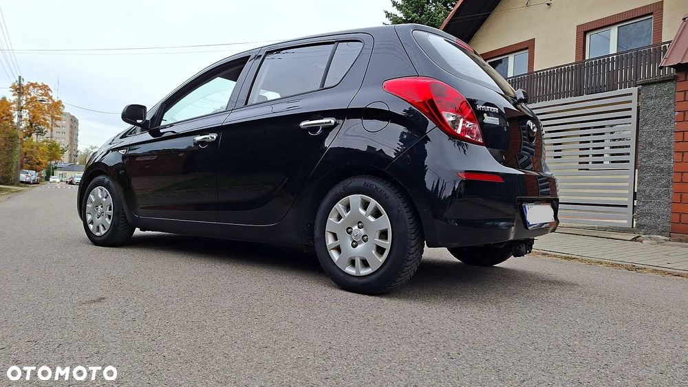 Hyundai i20 1.2 Intro Edition - 18