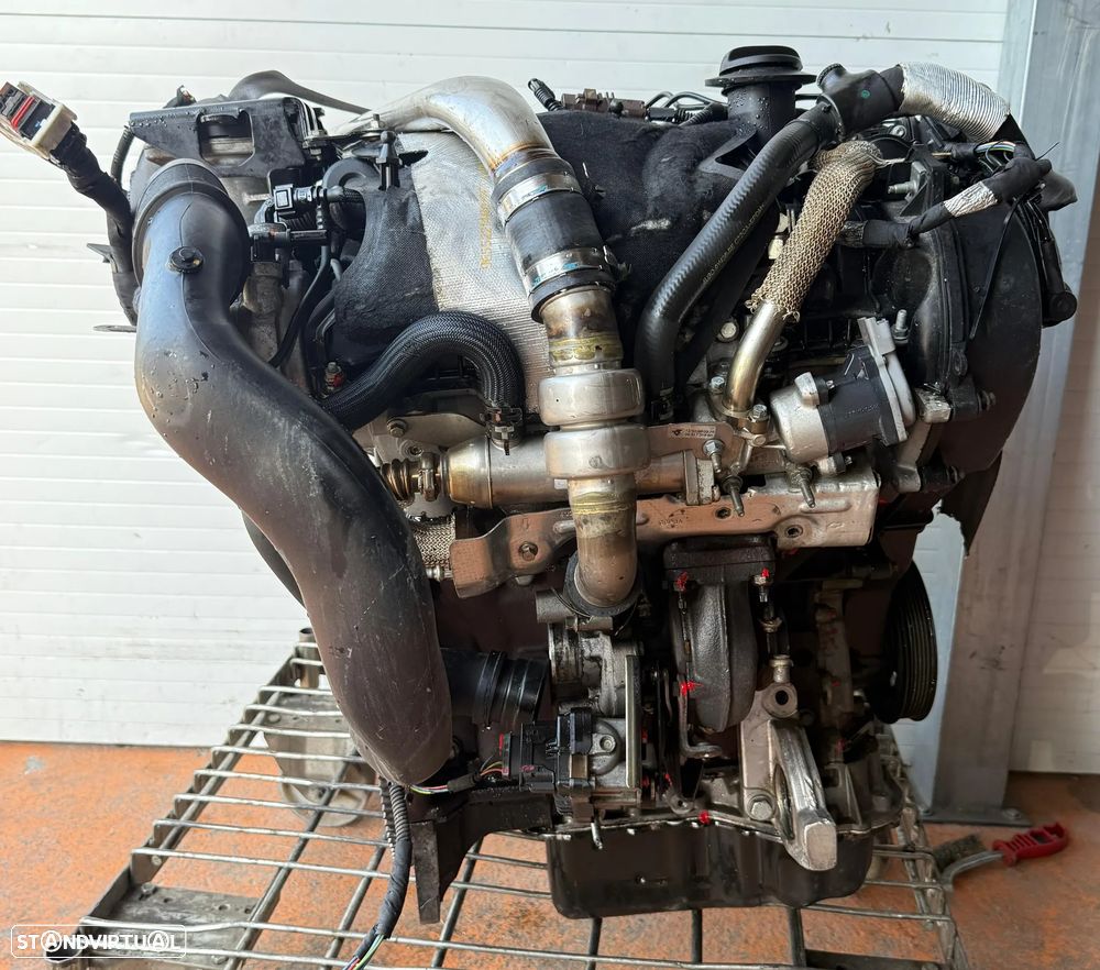 Motor Peugeot 407/607/Citroen C6/C8 2.7 Hdi Ref: UHZ - 2