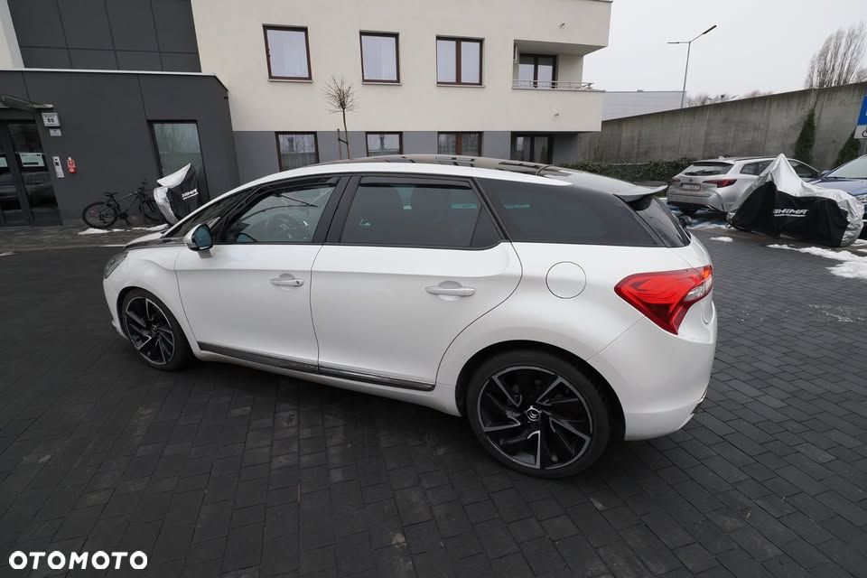 Citroën DS5 2.0 BlueHDi SportChic EAT6 - 4