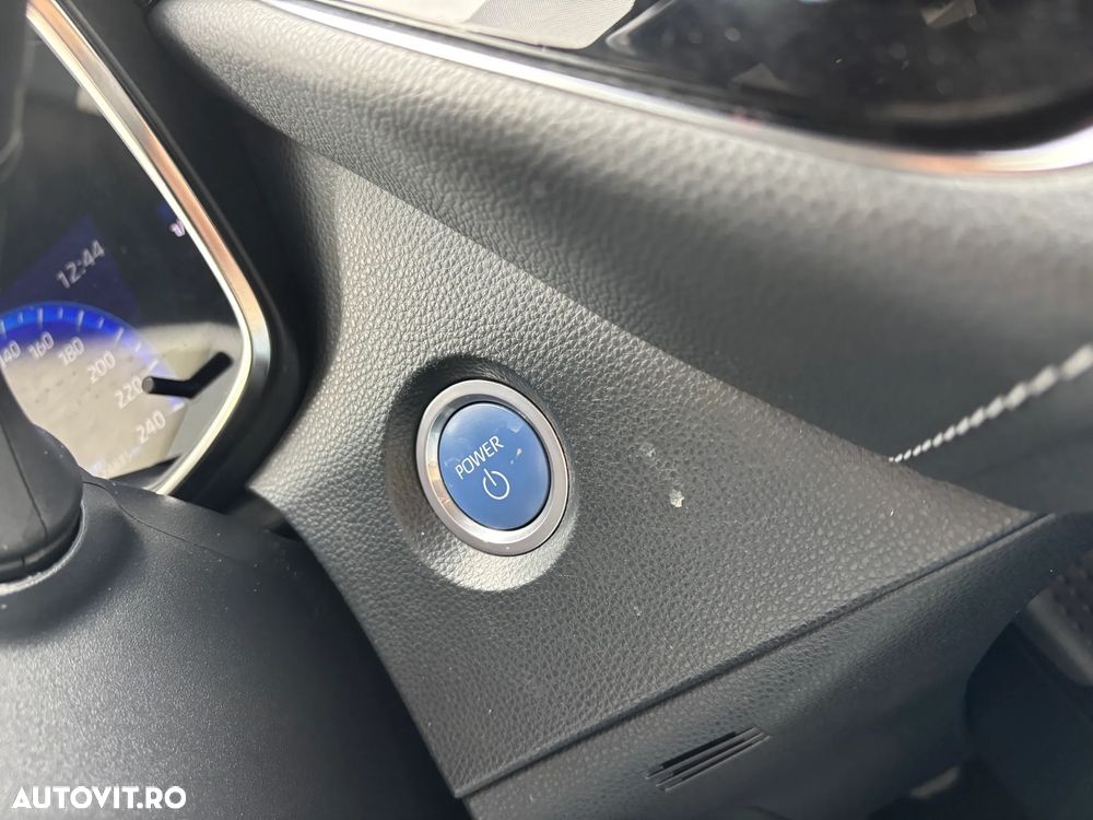 Toyota Corolla 2.0 HSD Dynamic interior Negru - 35