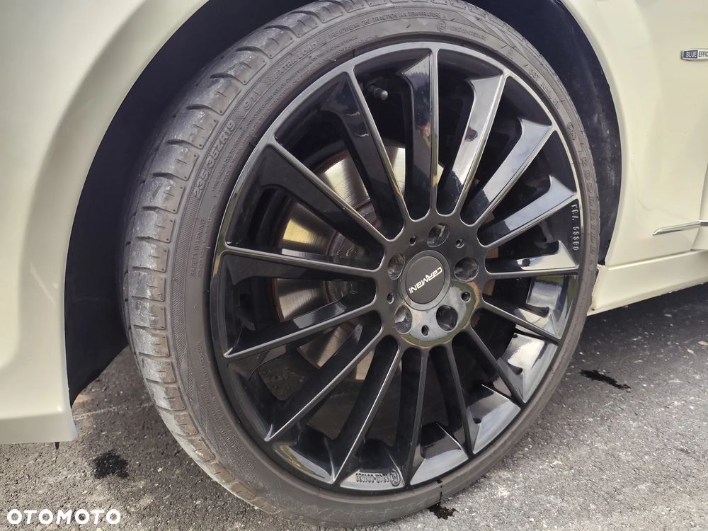 Mercedes-Benz Klasa C 350 BlueEff Avantgarde - 37