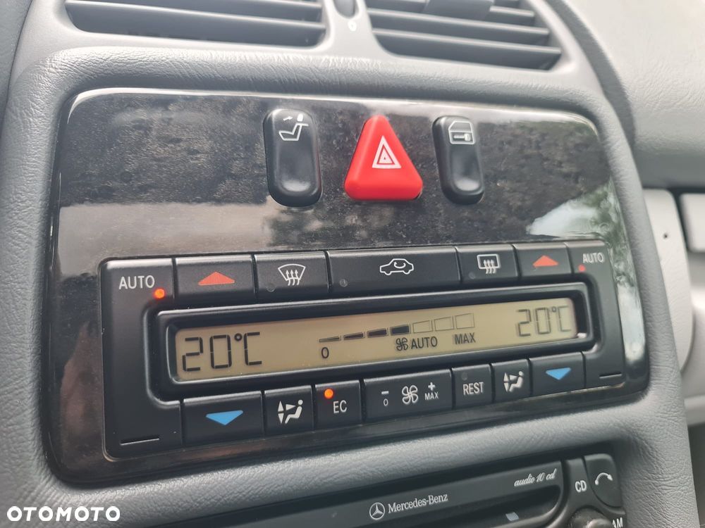 Mercedes-Benz CLK - 15