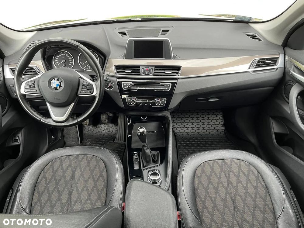 BMW X1 sDrive18d - 8