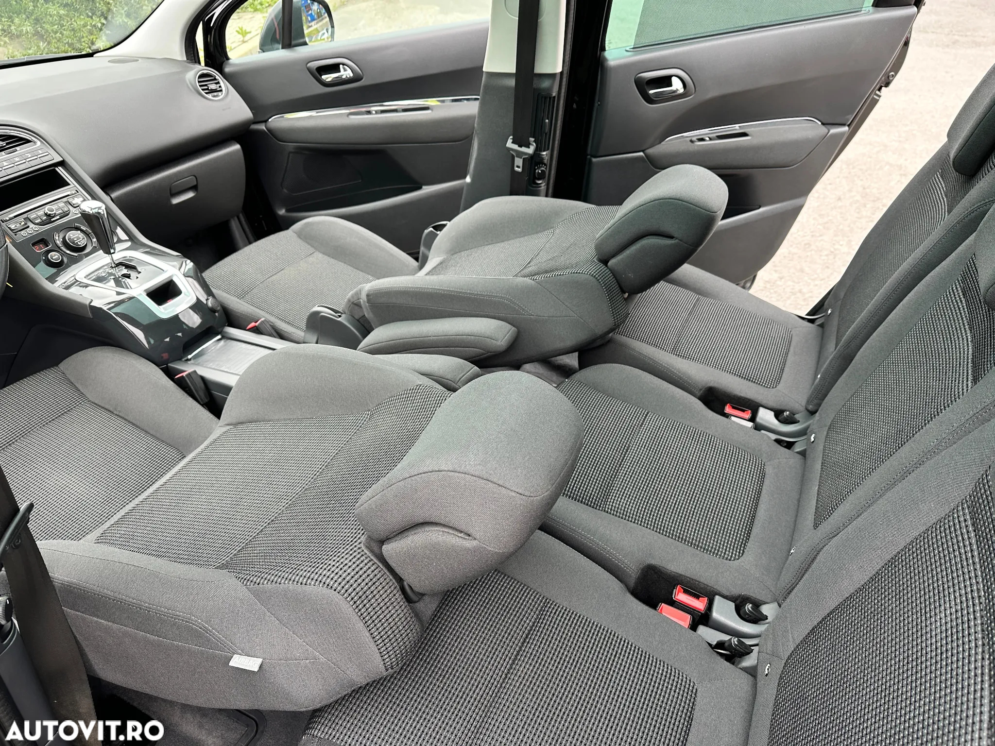Peugeot 5008 BlueHDI 120 EAT6 Allure - 17