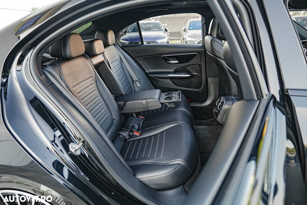 Mercedes-Benz C 200 9G-TRONIC AMG Line - 21