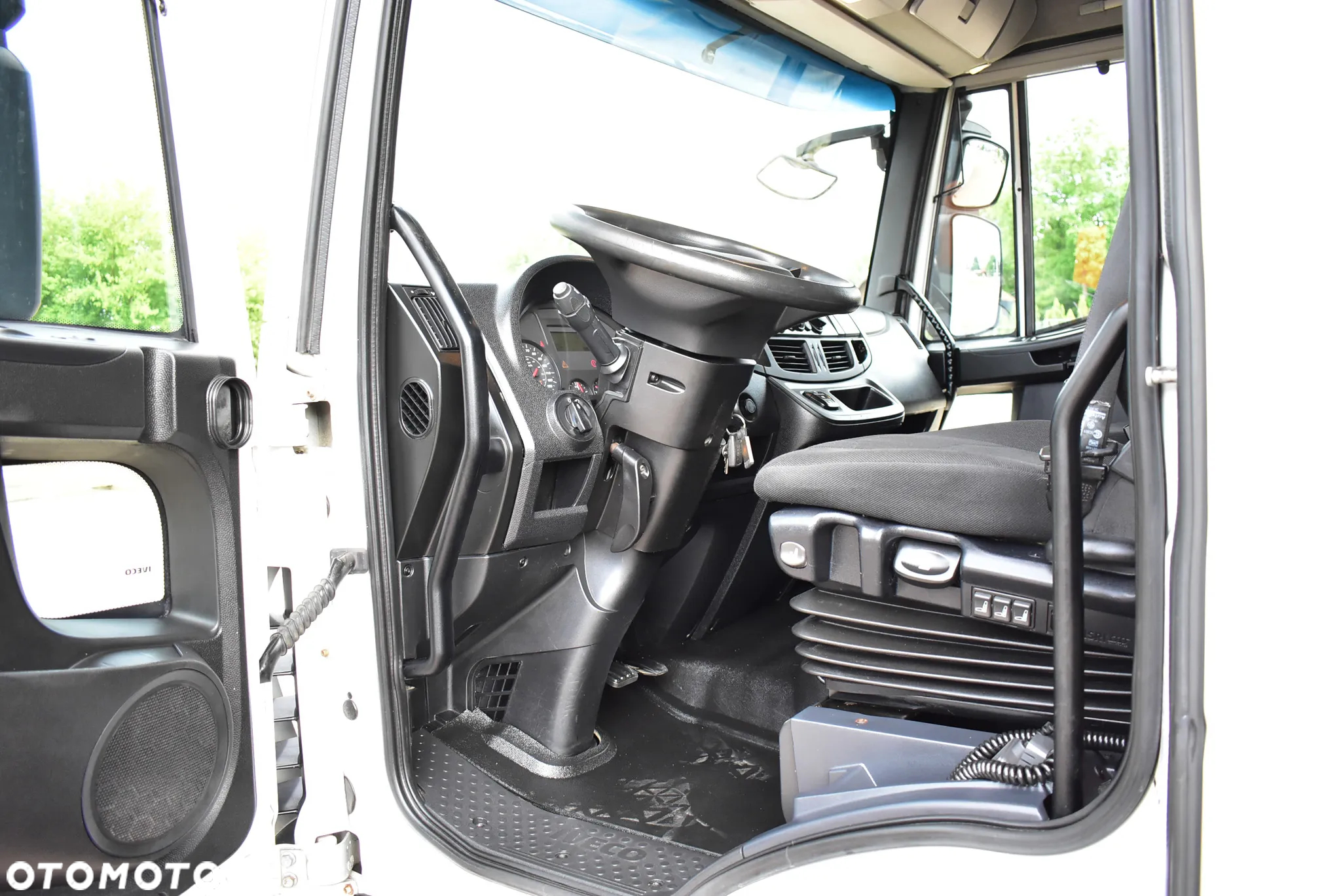 Iveco Eurocargo 140-250 Euro 6 Chłodnia 7.50m. / Mroźnia Drzwi +Winda ! Sprowadzona - 16