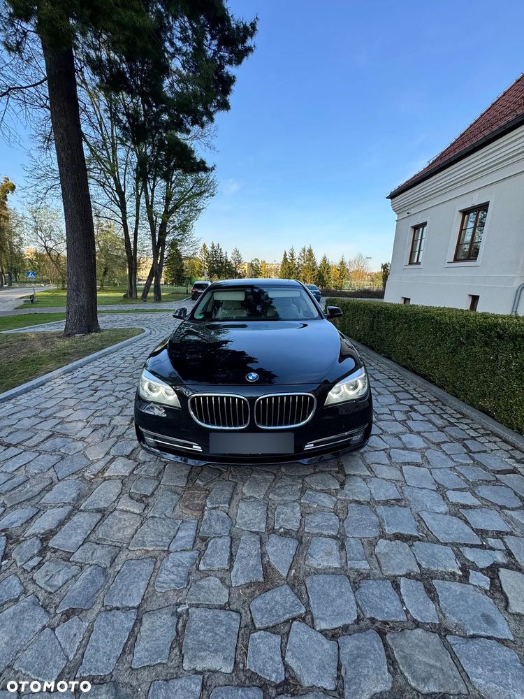 BMW Seria 7 730Ld BluePerformance Edition Exclusive - 2